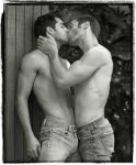 gaykiss